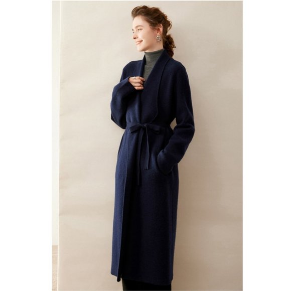 Light Luxury - Women's Long Cashmere Knitted Cardigan - Picture 10 of 14